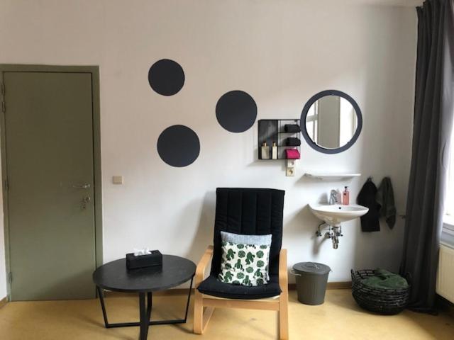 By Lot 3 * Bruges